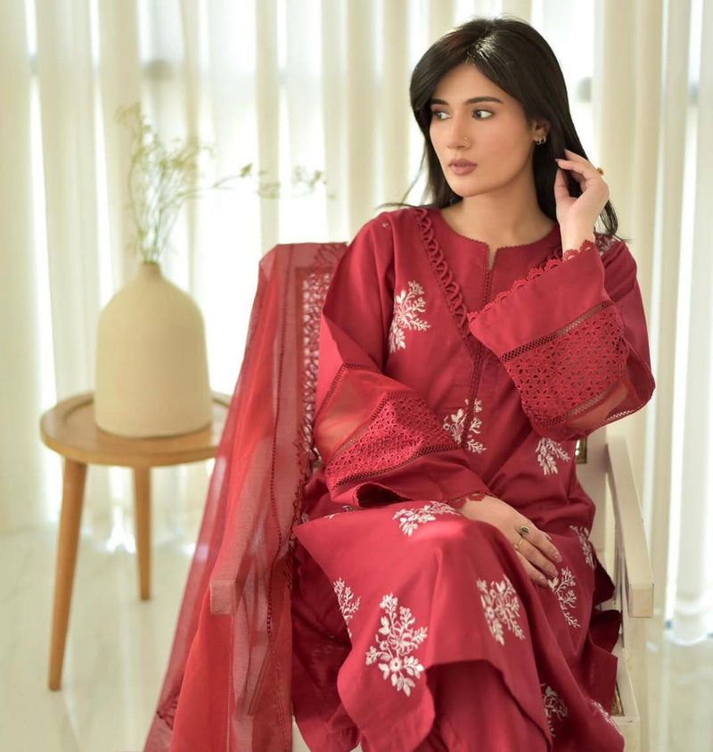 HORIYA MEHROON LAWN CORD SET